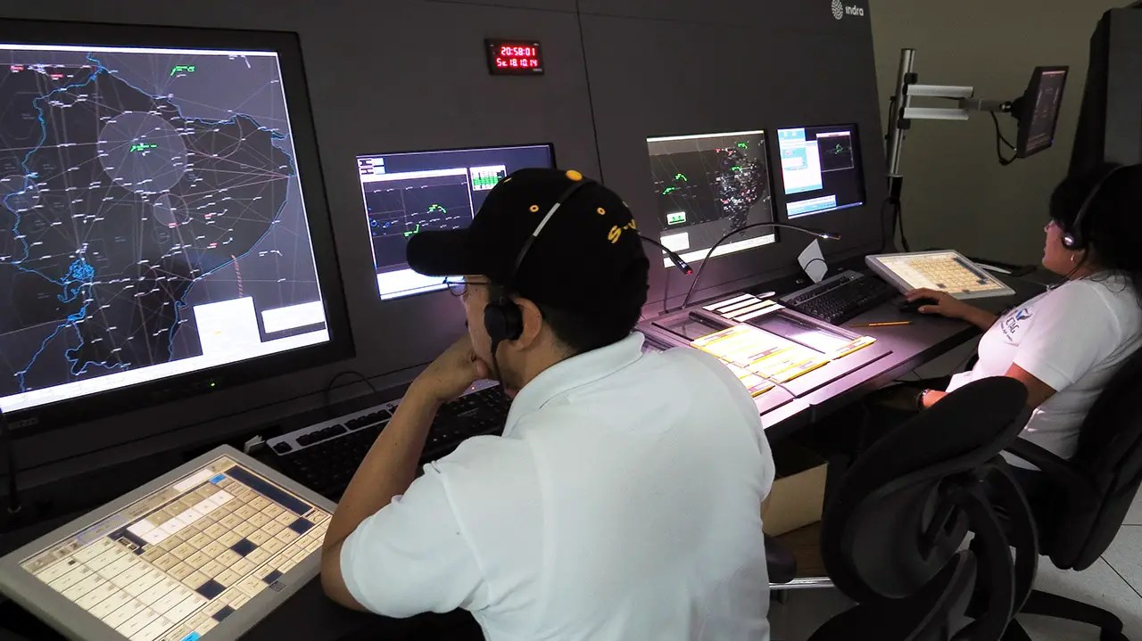 Inicia instalación de un nuevo radar aéreo en Guayaquil