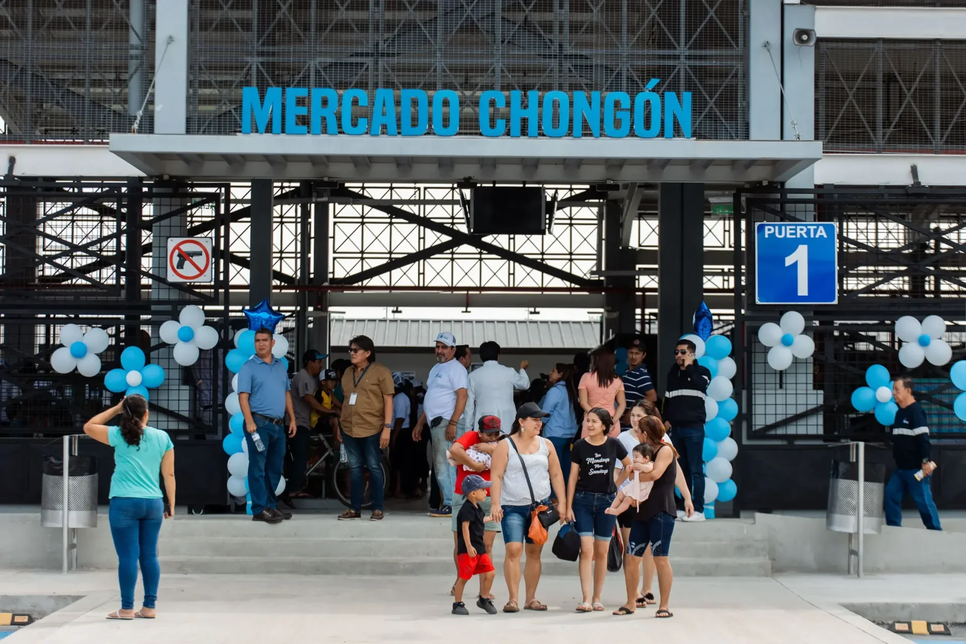 Nuevo mercado de Chongón cuenta con 92 puestos, 80 parqueos y tratamiento de aguas residuales