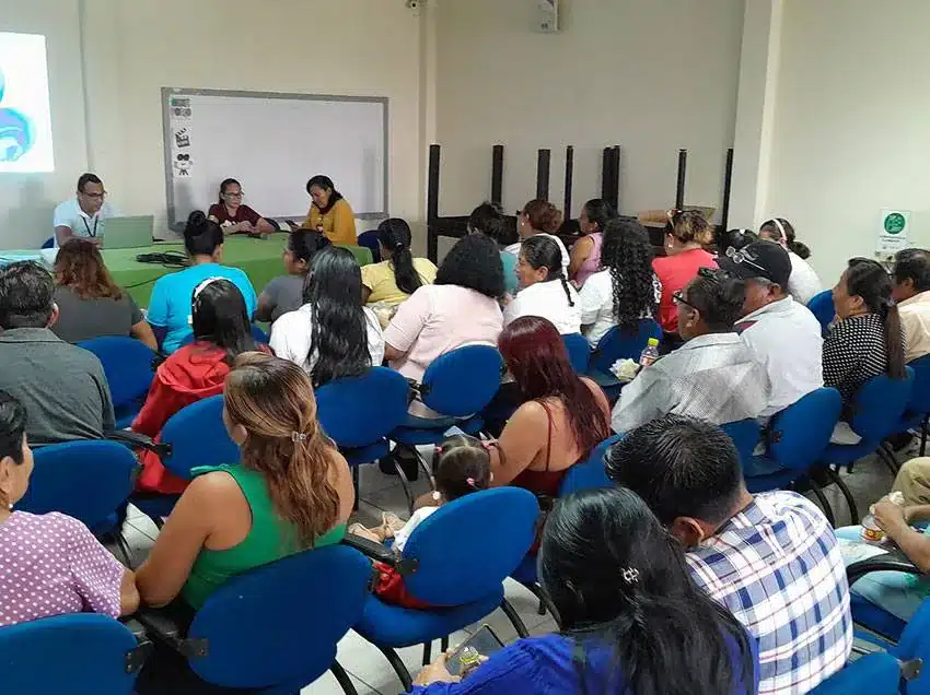 Plan de obras para 2024 se presenta ante comunidades de vía a la costa